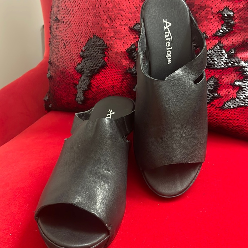 Antelope Torri- Leather Wedge Sandal 38